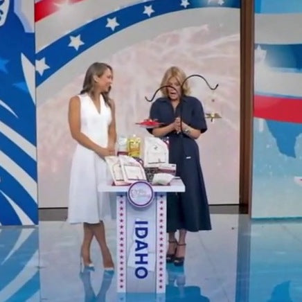 Tory Johnson presenting Pop's Birding at the Idaho table on Good Morning America's Deals and Steals